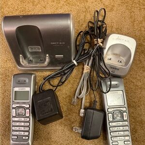 Uniden DECT2060-2 1.9 GHz Dual Handsets Single Line Cordless Phones Caller Id